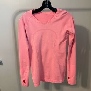 Lululemon Swiftly Long Sleeve Shirt, Size 6